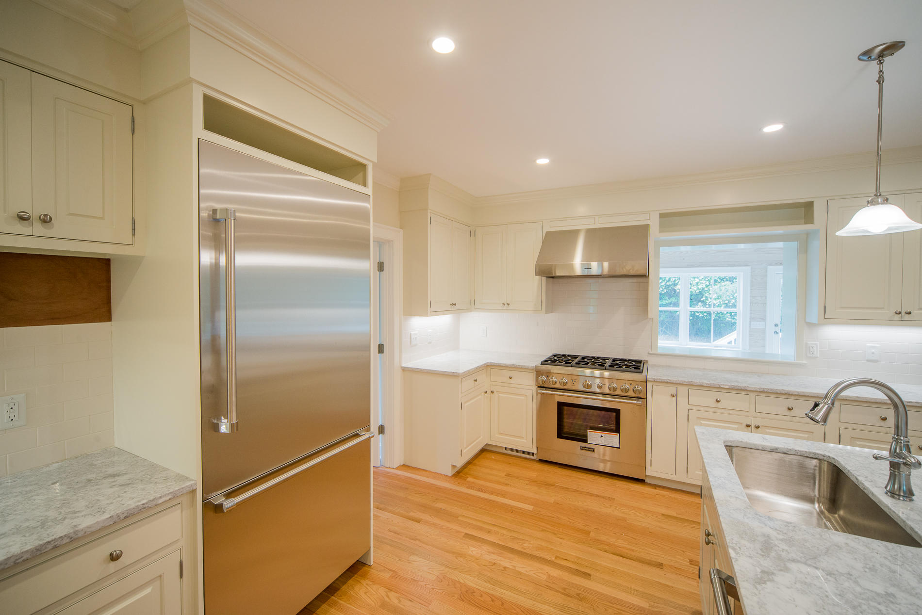 30 Jamestown Road Charleston, SC 29407 - Photo 7 of 42 kitchen