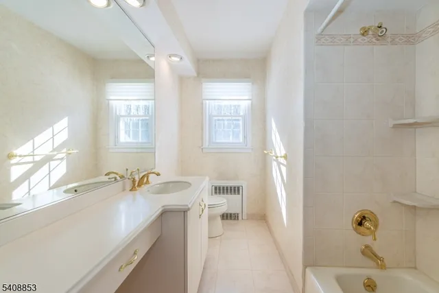 $4,600 | 633 Plainfield Avenue, Berkeley Heights, NJ 07922