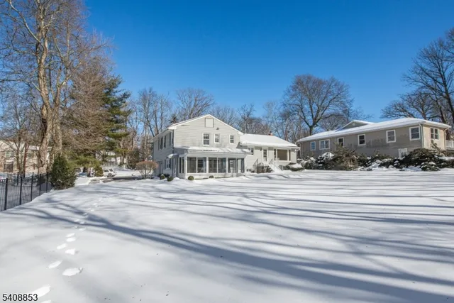 $4,600 | 633 Plainfield Avenue, Berkeley Heights, NJ 07922