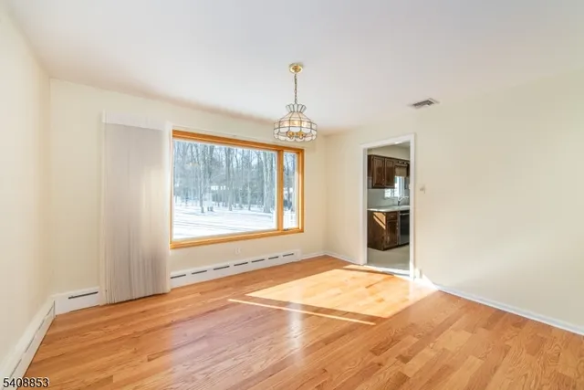 $4,600 | 633 Plainfield Avenue, Berkeley Heights, NJ 07922