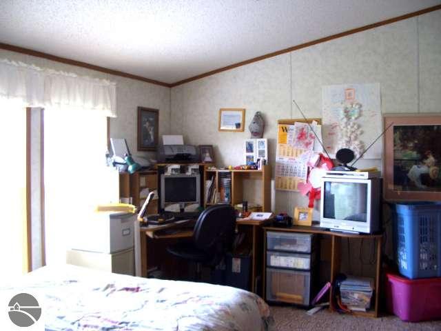9340 Puffer Road Southwest South Boardman, MI 49680 - Photo 5 of 7 1662033-4.JPG