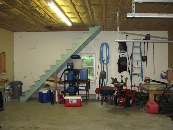 470 Porter Road East Longmeadow, MA 01028 - Photo 23 of 29 Gallery Image 23