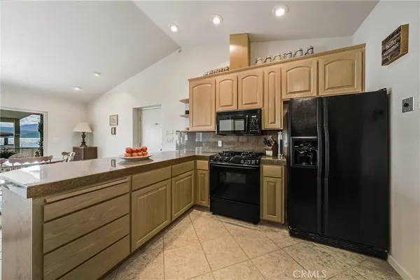 $1,200,000 | 10165 Lakeshore Drive, Clearlake, CA 95422