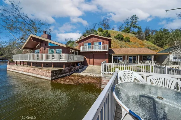 $1,200,000 | 10165 Lakeshore Drive, Clearlake, CA 95422