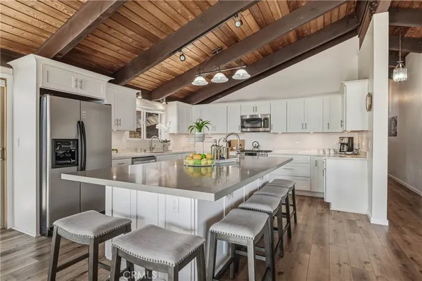 $1,200,000 | 10165 Lakeshore Drive, Clearlake, CA 95422