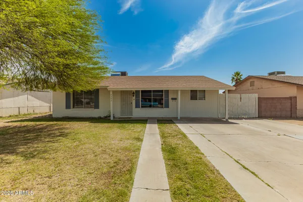 $312,000 | 2347 West Poinsettia Drive, Phoenix, AZ 85029