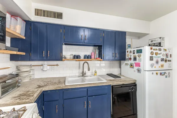 $312,000 | 2347 West Poinsettia Drive, Phoenix, AZ 85029