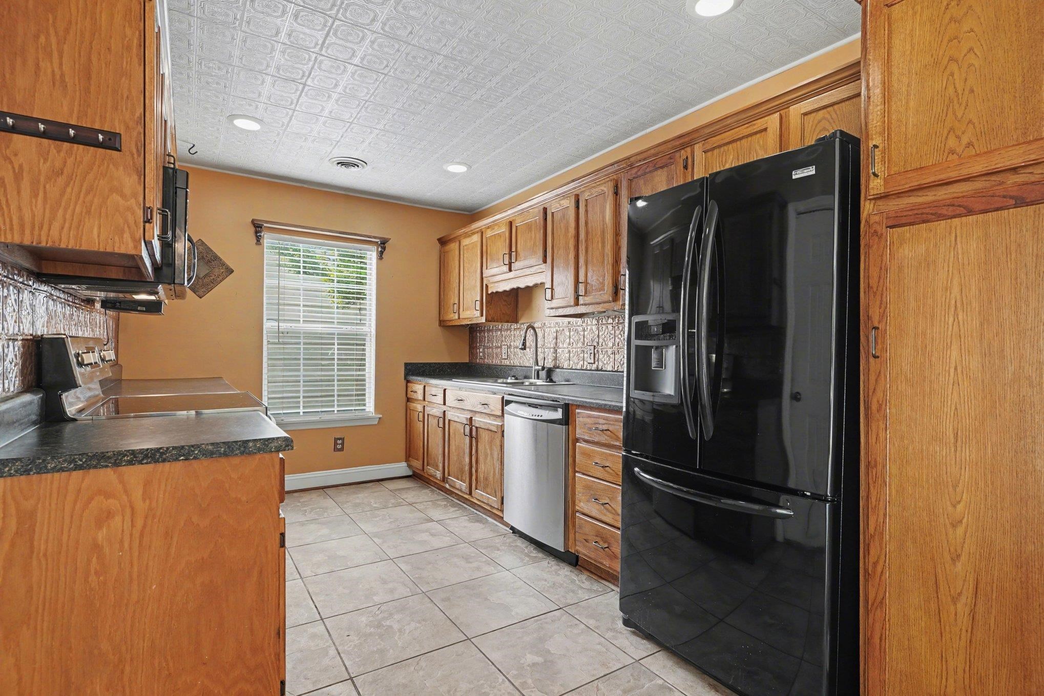 2807 Temperance Drive Myrtle Beach, SC 29577 - Photo 8 of 36