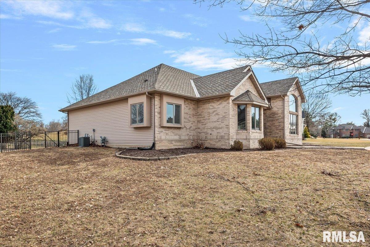 26 Cabin Smoke Trail Springfield, IL 62707 - Photo 5 of 83