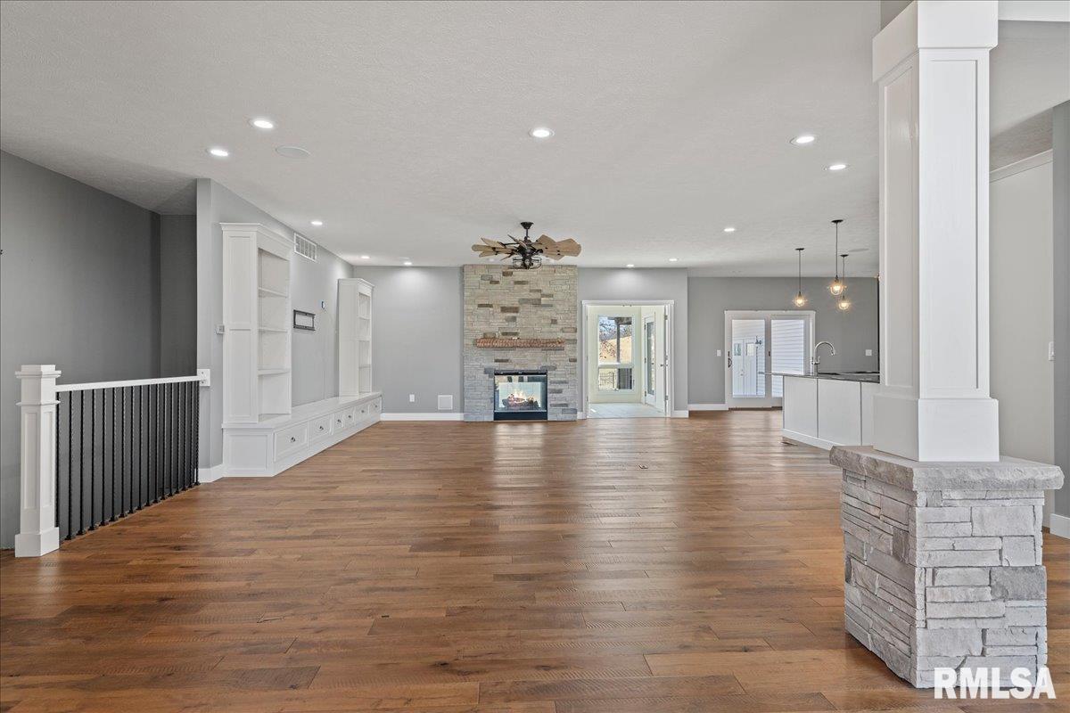 26 Cabin Smoke Trail Springfield, IL 62707 - Photo 9 of 83