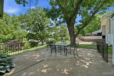 $498,000 | 451 Linum Lane, Webster Groves, MO 63119