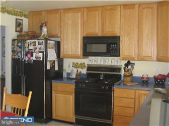 16 Thomas Road Voorhees, NJ 08043 - Photo 2 of 11 Gallery Image 2