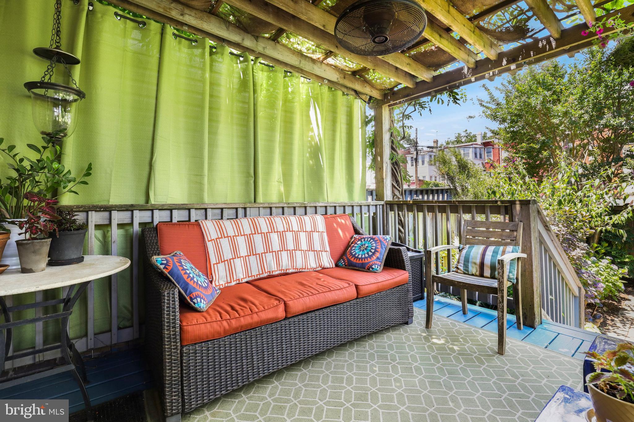 635 Columbia Road Northwest Washington, DC 20001 - Photo 28 of 36