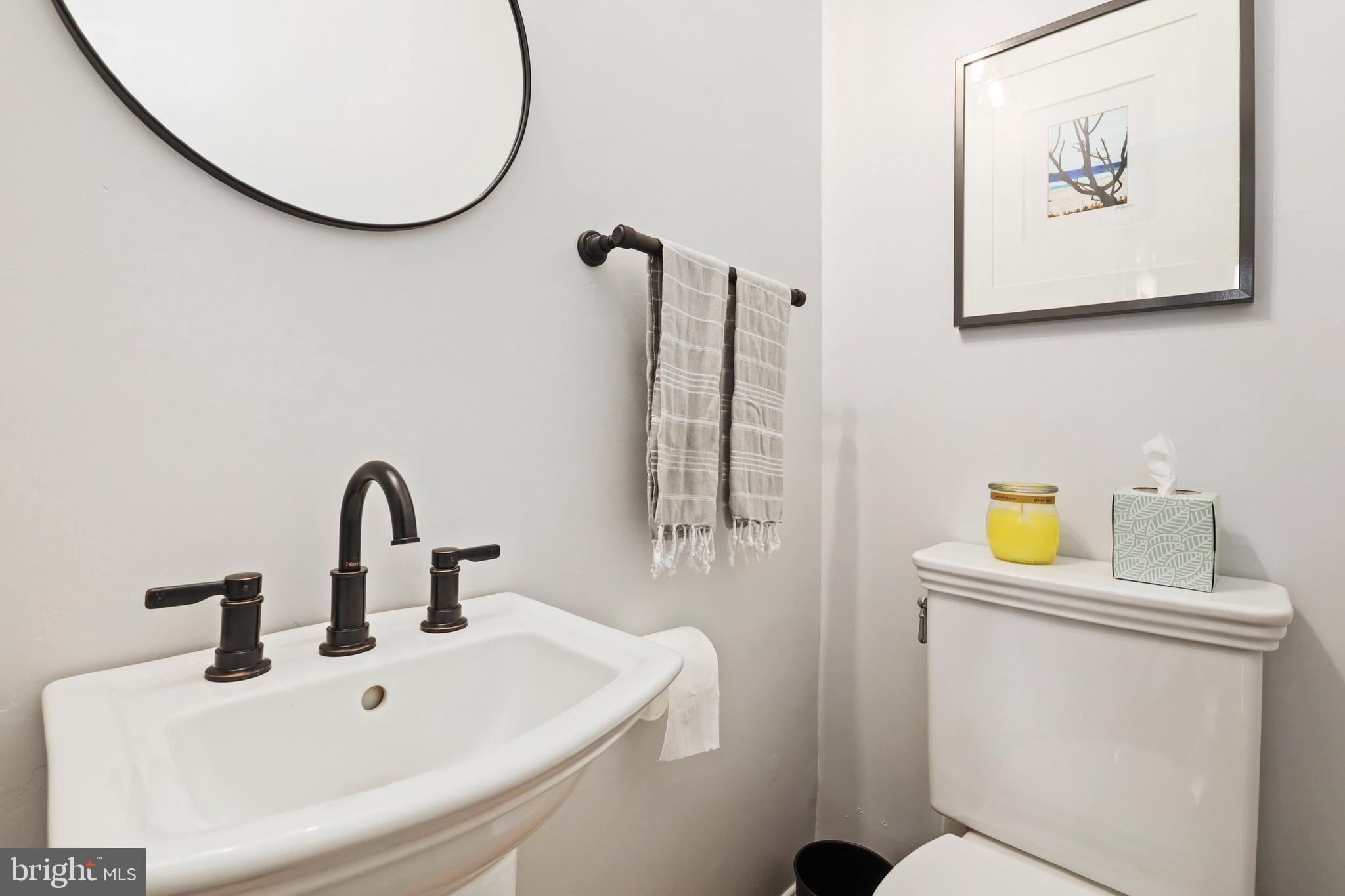 635 Columbia Road Northwest Washington, DC 20001 - Photo 7 of 36