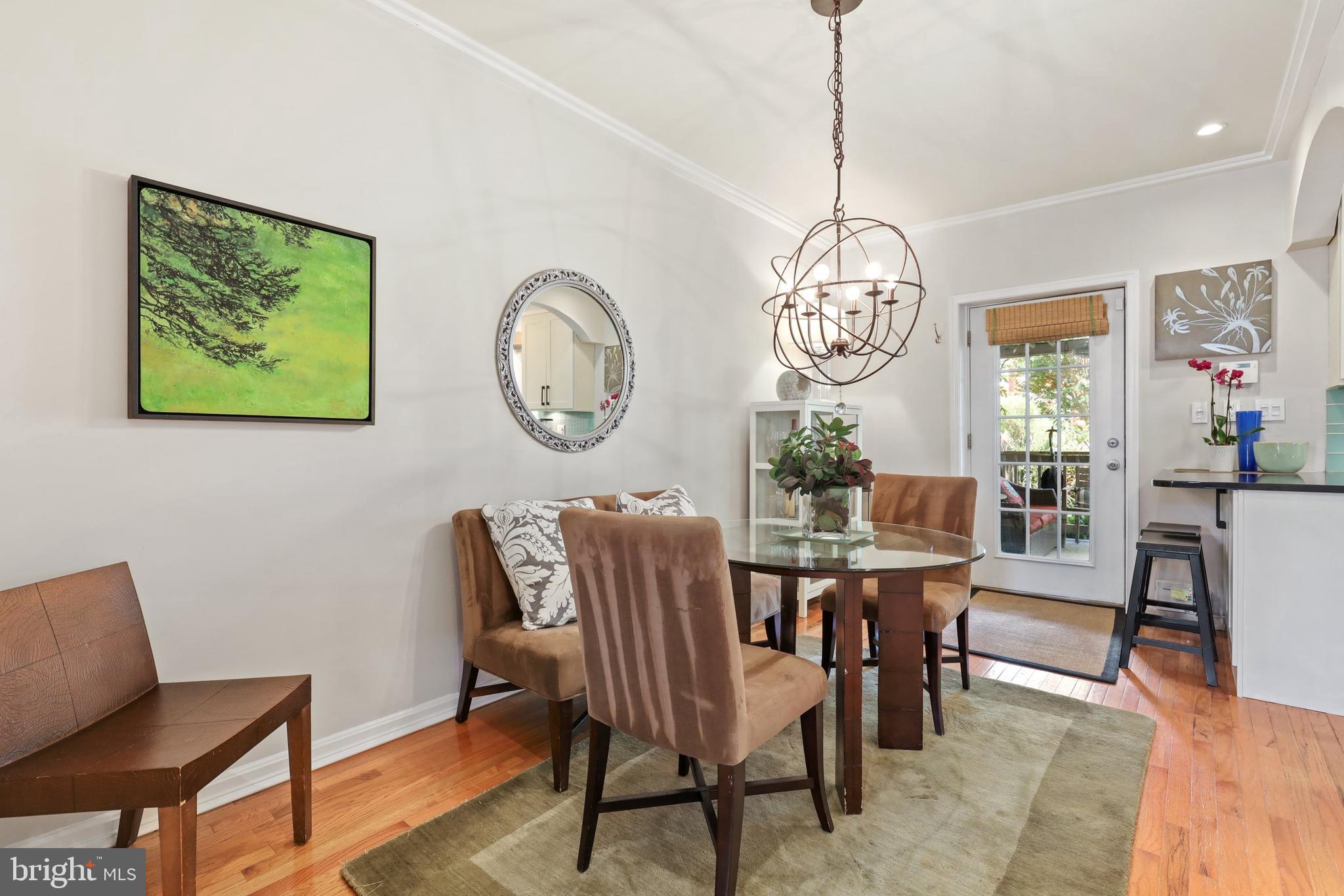635 Columbia Road Northwest Washington, DC 20001 - Photo 9 of 36