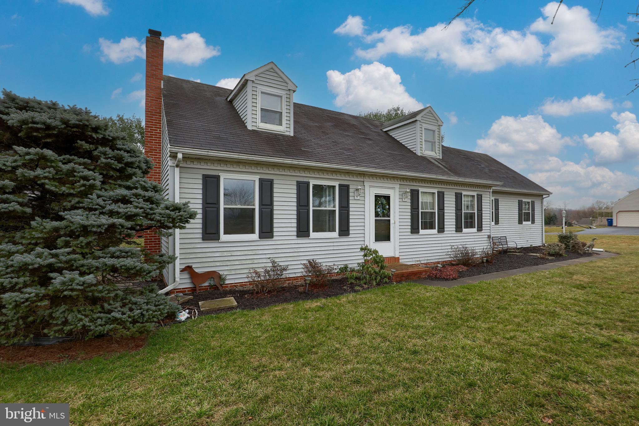 2921 Newport Road Manheim, PA 17545 - Photo 1 of 39