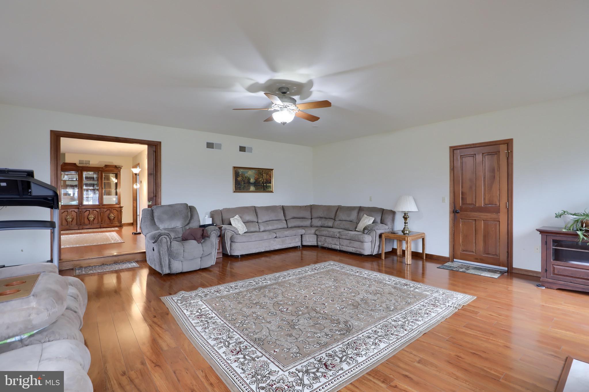 2921 Newport Road Manheim, PA 17545 - Photo 13 of 39
