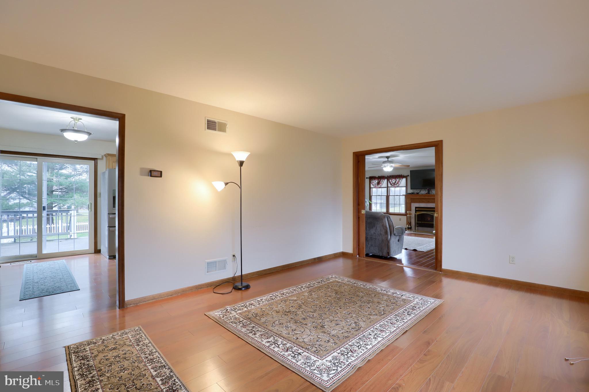 2921 Newport Road Manheim, PA 17545 - Photo 8 of 39