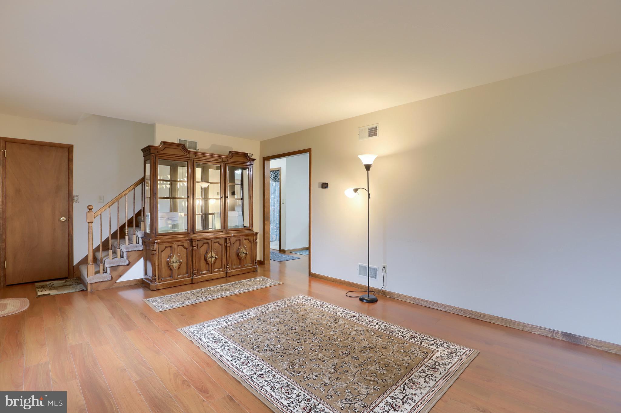 2921 Newport Road Manheim, PA 17545 - Photo 9 of 39