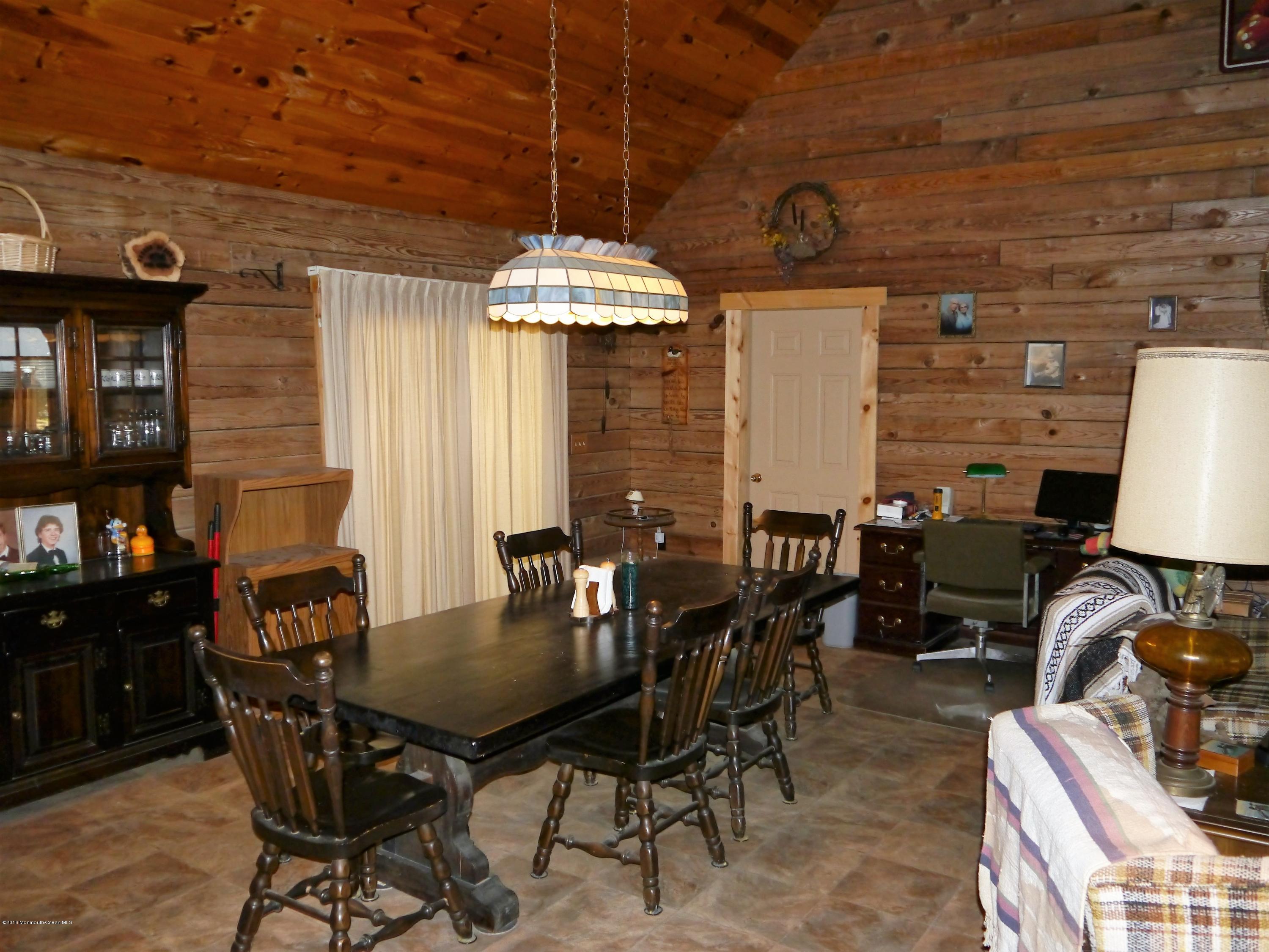81 W Road Tuckerton, NJ 08087 - Photo 10 of 26 P1020464