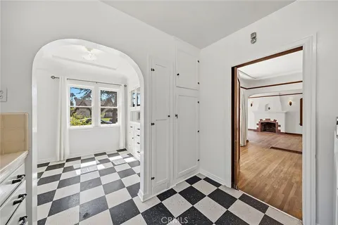 $899,900 | 1225 South Birch Street, Santa Ana, CA 92707