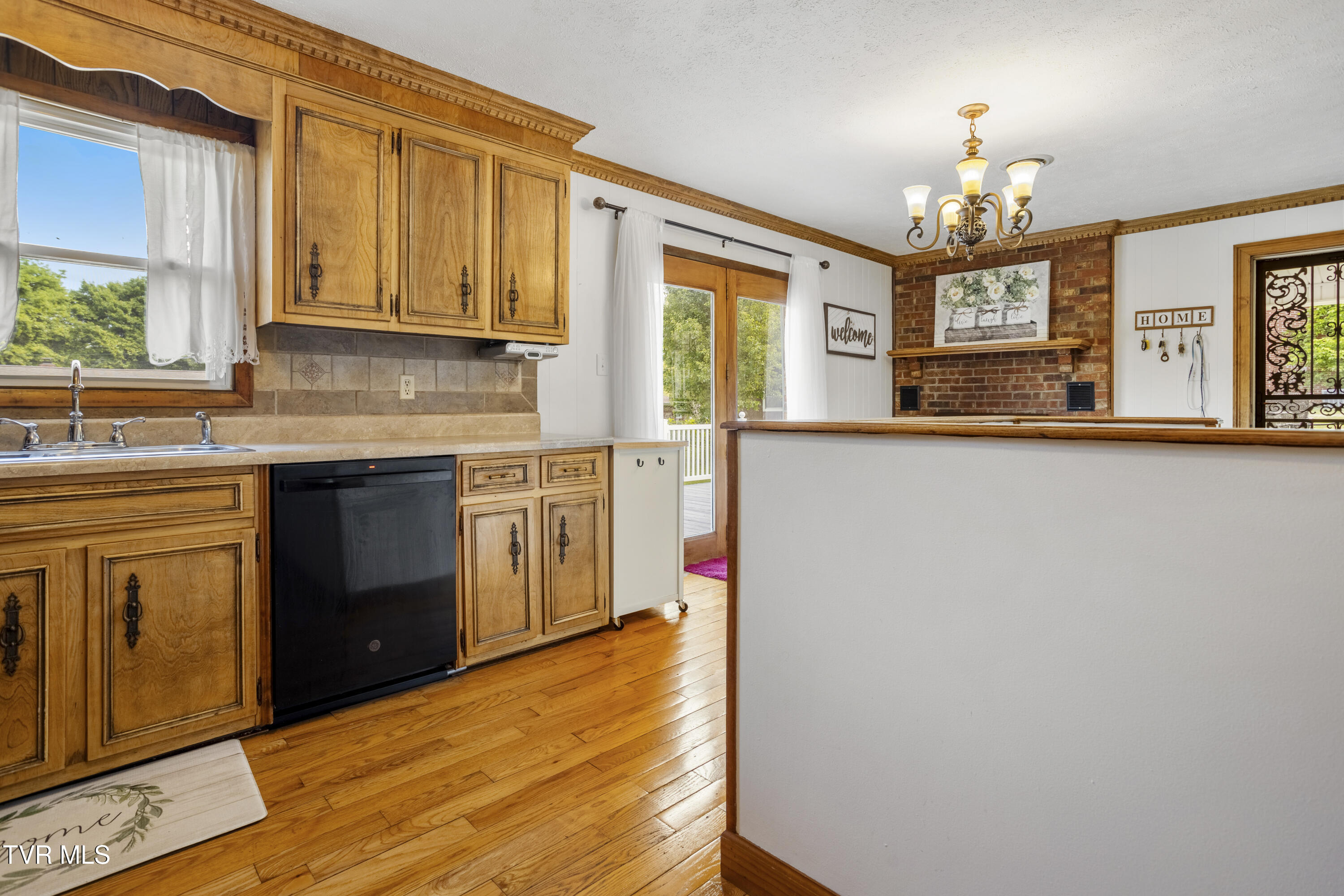 104 Ridgemont Street Bristol, TN 37620 - Photo 13 of 60 177A3816-HDR
