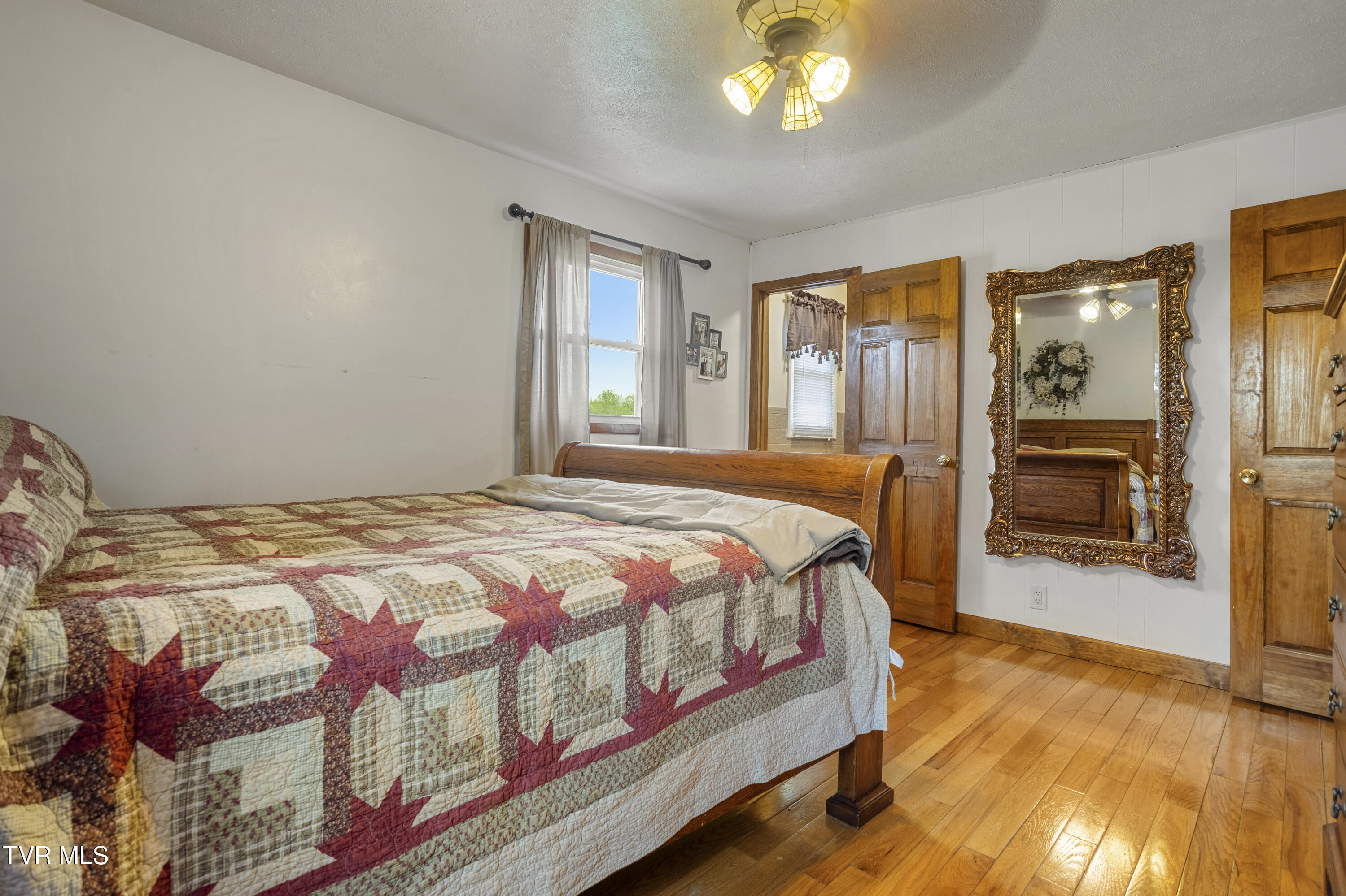 104 Ridgemont Street Bristol, TN 37620 - Photo 21 of 60 177A3792-HDR