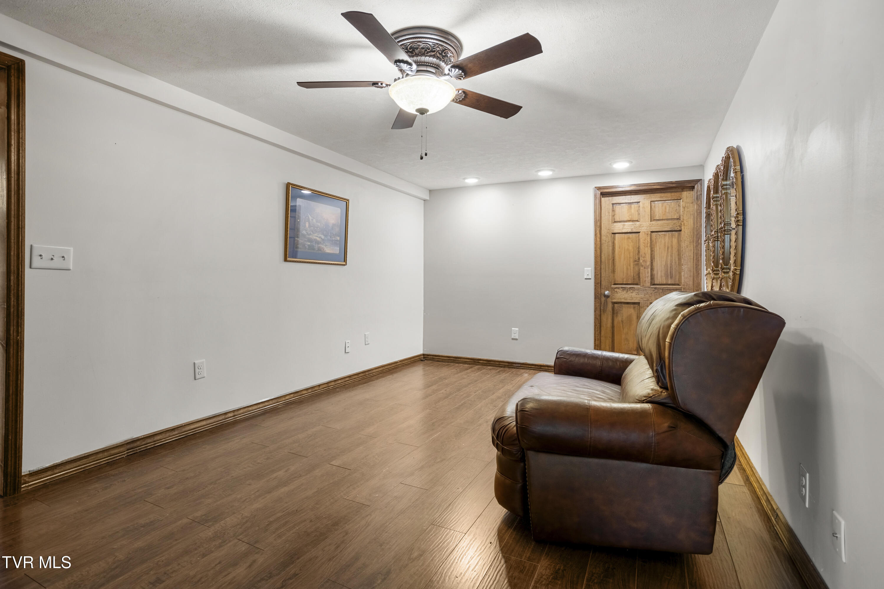 104 Ridgemont Street Bristol, TN 37620 - Photo 39 of 60 177A3912-HDR