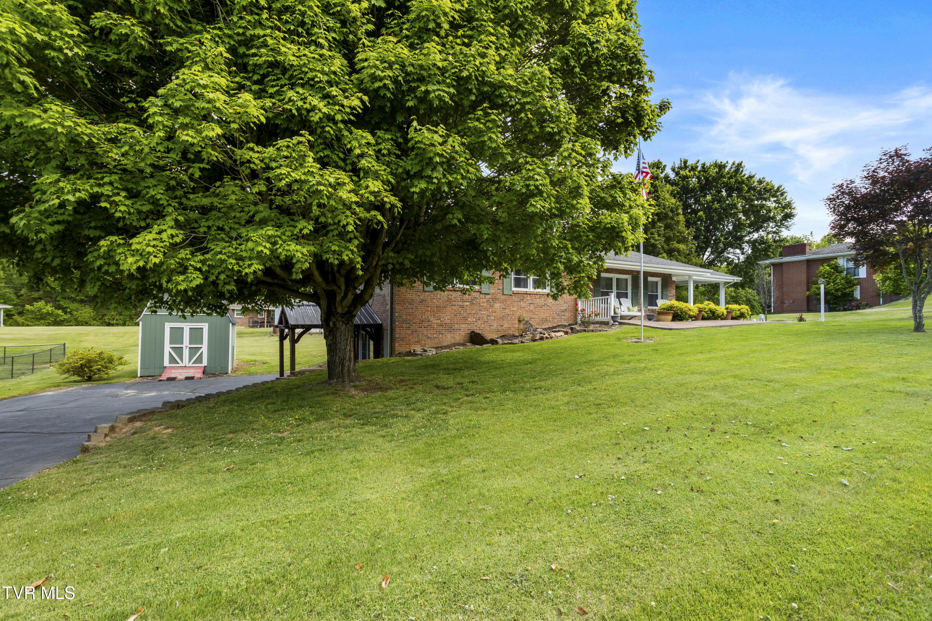 104 Ridgemont Street Bristol, TN 37620 - Photo 46 of 60 177A3692-HDR