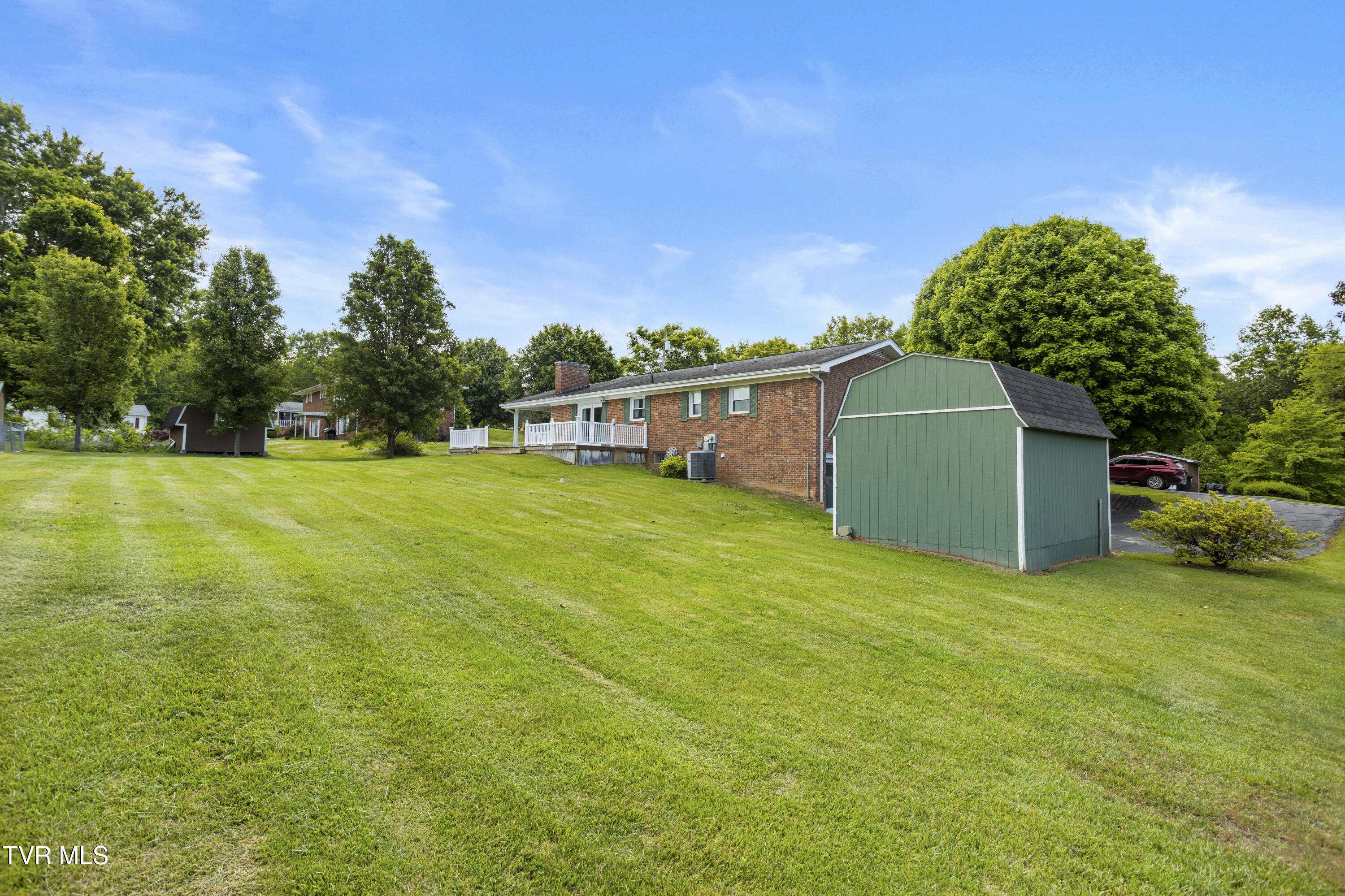 104 Ridgemont Street Bristol, TN 37620 - Photo 48 of 60 177A3708-HDR