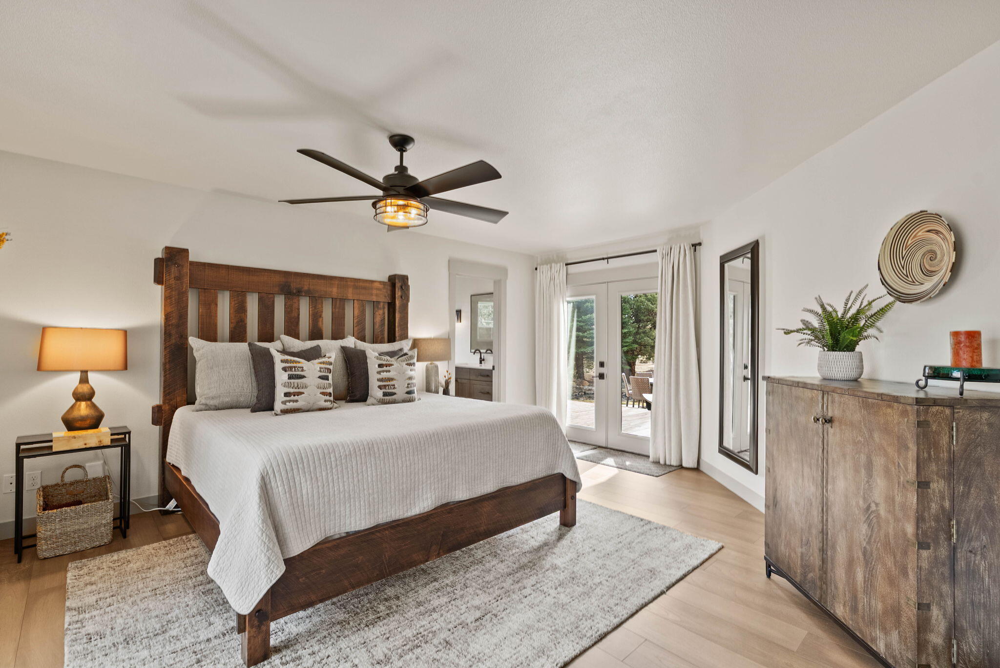 60780 Ward Road Bend, OR 97702 - Photo 23 of 80 57-web-or-mls-Riley Visuals-57