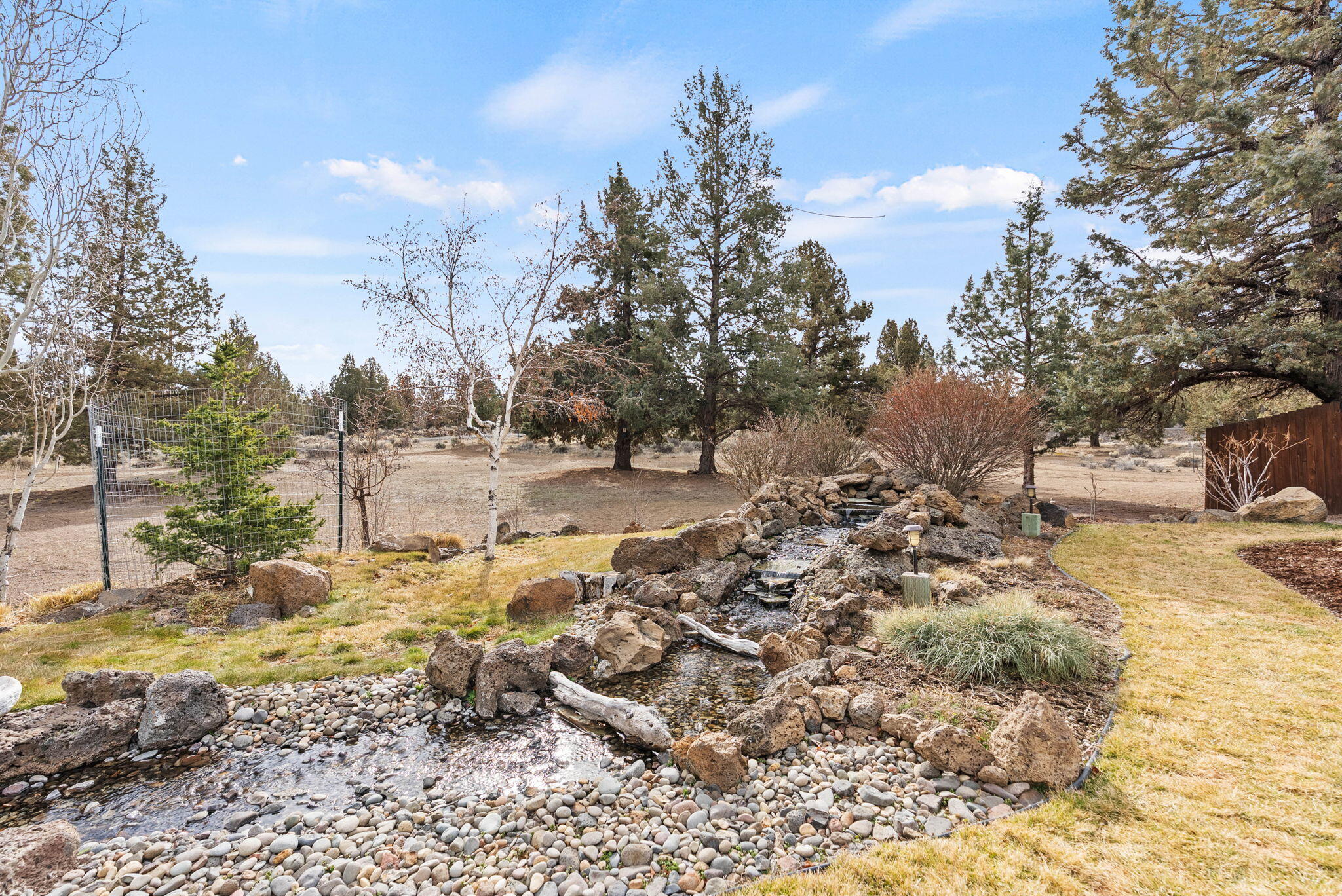 60780 Ward Road Bend, OR 97702 - Photo 47 of 80 94-web-or-mls-Riley Visuals-94