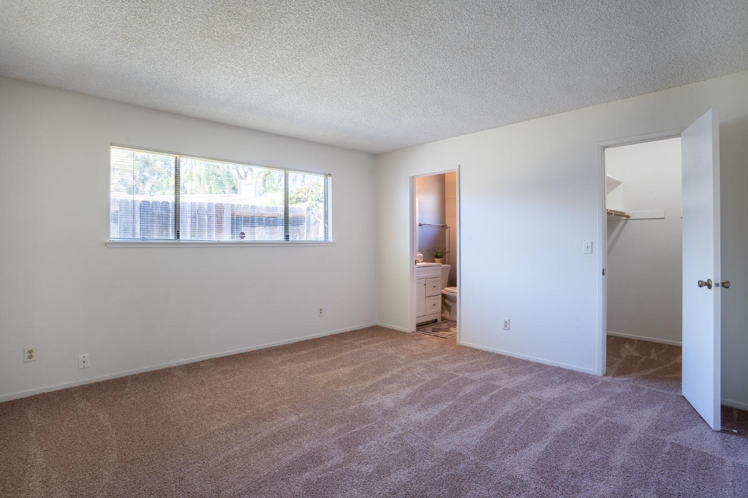 29 Dean Way Folsom, CA 95630 - Photo 11 of 17 an empty room with windows