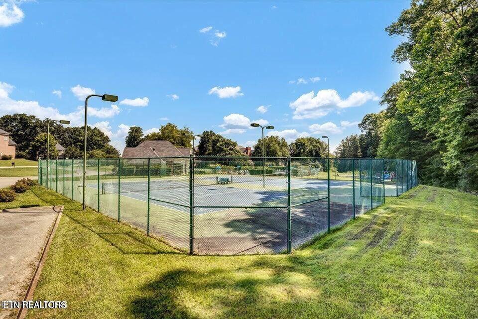 10 Rockingham Road Oak Ridge, TN 37830 - Photo 28 of 31 Community Tennis Courts