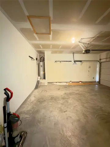 $2,100 | 10647 Cashew Run Lane, Houston, TX 77075