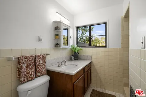 $499,000 | 5441 Village Green, Los Angeles, CA 90016