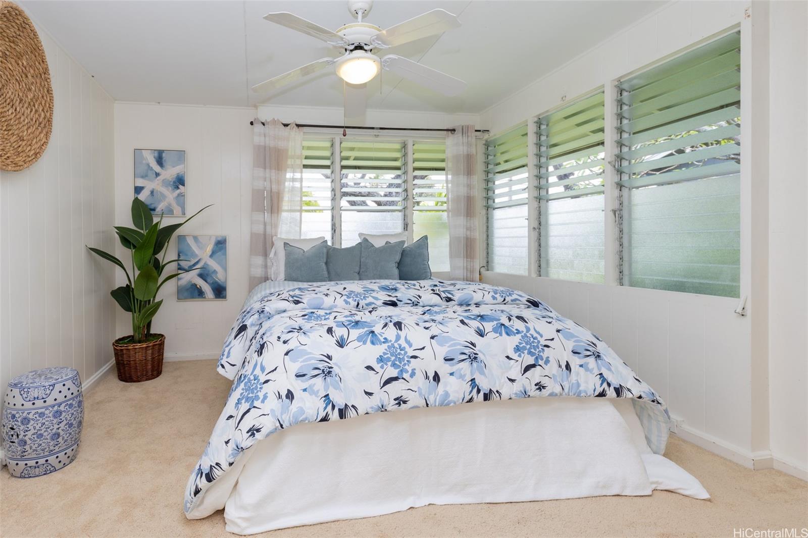176 Kuulei Road Kailua, HI 96734 - Photo 10 of 25 Bedroom # 2 located at the front of the home, it looks out to the front yard.