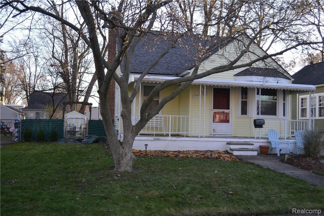 2221 Franklin Road Berkley, MI 48072 - Photo 3 of 43 DSC_1418.JPG