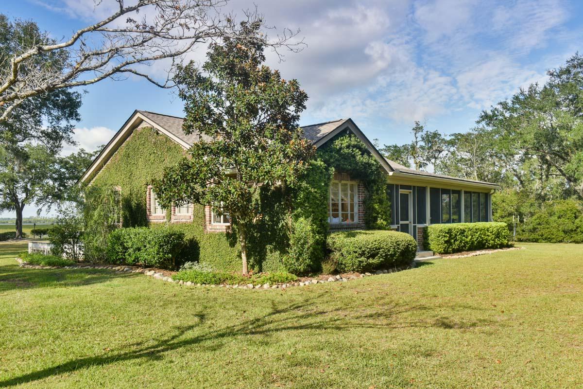 6960 Bears Bluff Road Wadmalaw Island, SC 29487 - Photo 13 of 74 6960BearsBluff-HouseExterior-5088