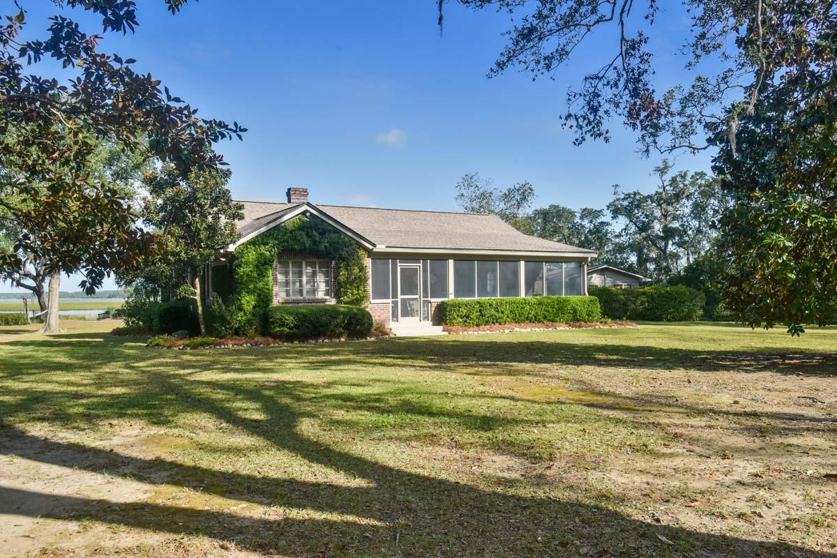 6960 Bears Bluff Road Wadmalaw Island, SC 29487 - Photo 18 of 74 6960BearsBluff-HouseExterior-5426