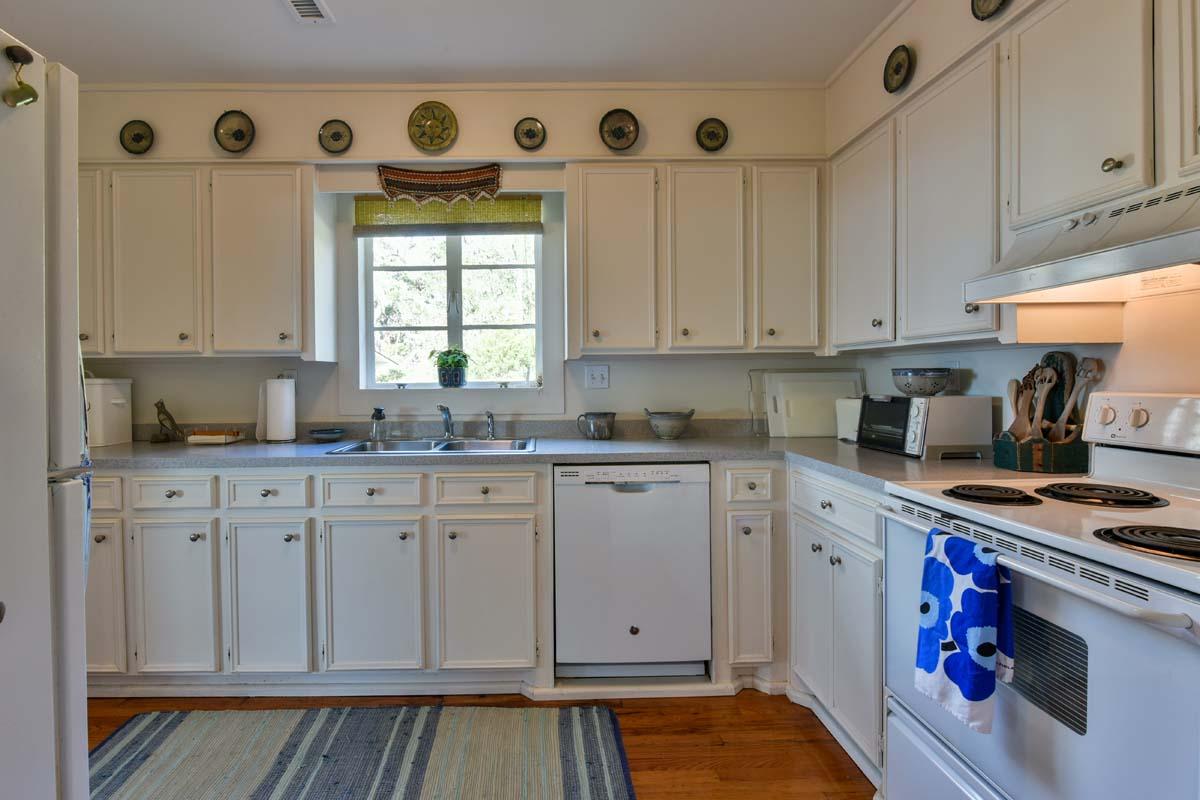 6960 Bears Bluff Road Wadmalaw Island, SC 29487 - Photo 35 of 74 6690BearsBluff-House-5191