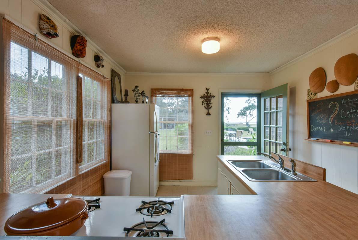 6960 Bears Bluff Road Wadmalaw Island, SC 29487 - Photo 53 of 74 6960BearsBluff-PoolCottage-5237