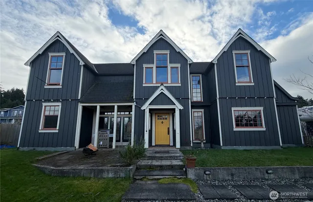 $3,200 | 505 Northeast 6th Street, Coupeville, WA 98239