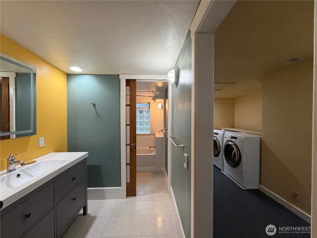 $3,200 | 505 Northeast 6th Street, Coupeville, WA 98239