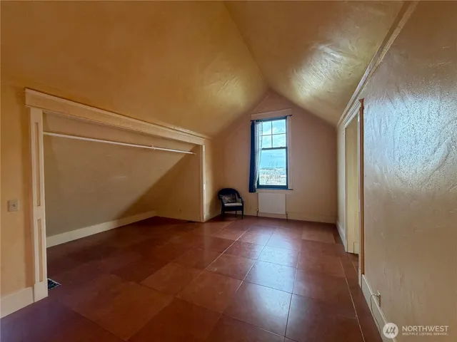 $3,200 | 505 Northeast 6th Street, Coupeville, WA 98239