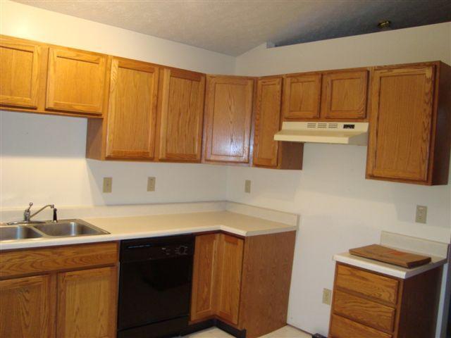 3187 Retriever Road Columbus, OH 43232 - Photo 3 of 9 Gallery Image 3
