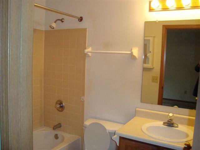 3187 Retriever Road Columbus, OH 43232 - Photo 5 of 9 Gallery Image 5