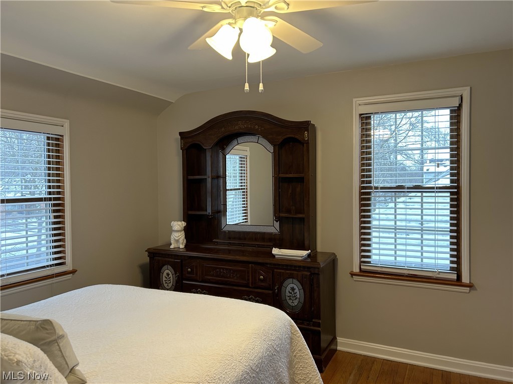 1748 Sunview Road Lyndhurst, OH 44124 - Photo 28 of 41 Bedroom with hardwood floor.