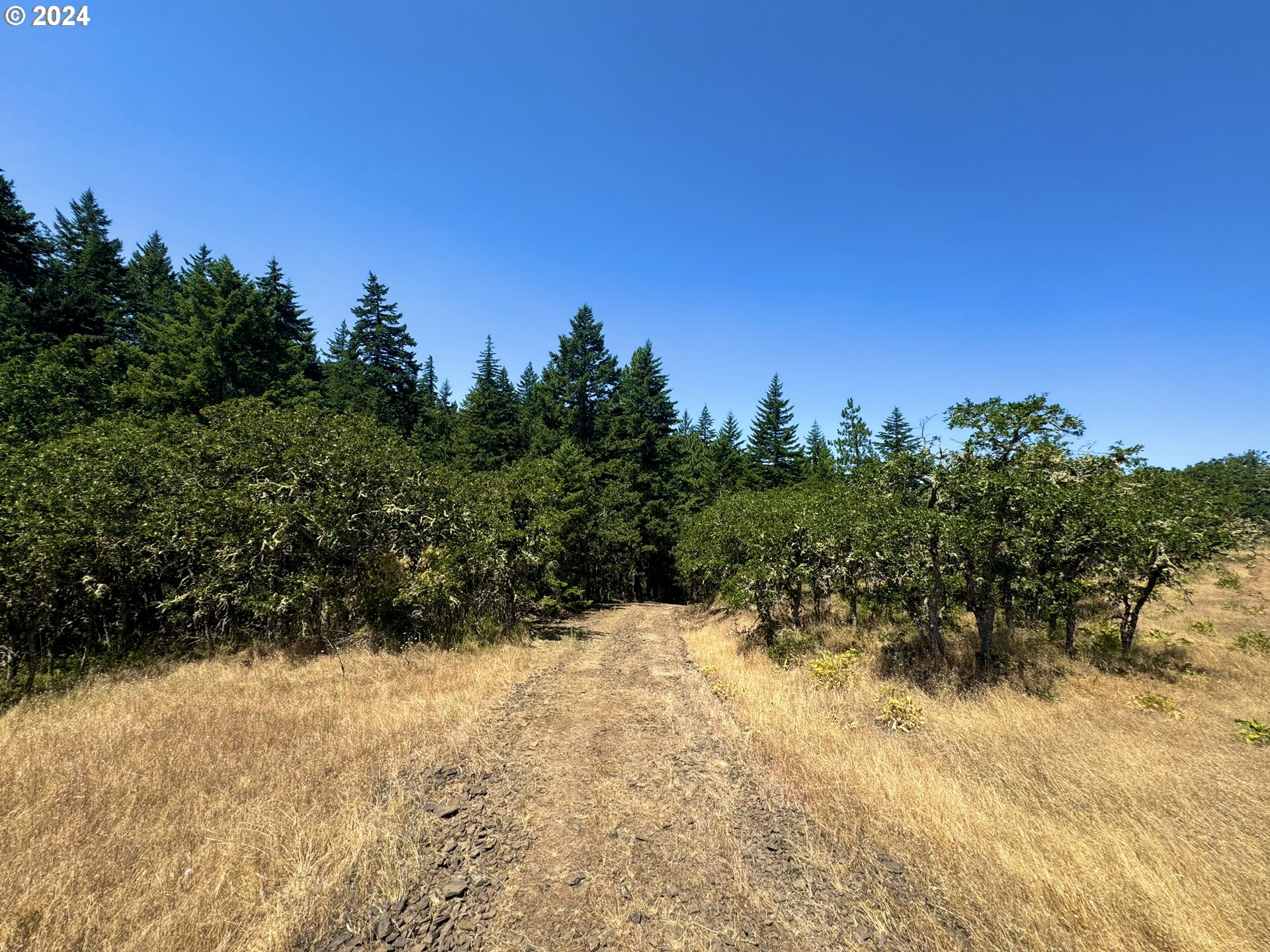 6538 Halliburton Road The Dalles, OR 97058 - Photo 14 of 30