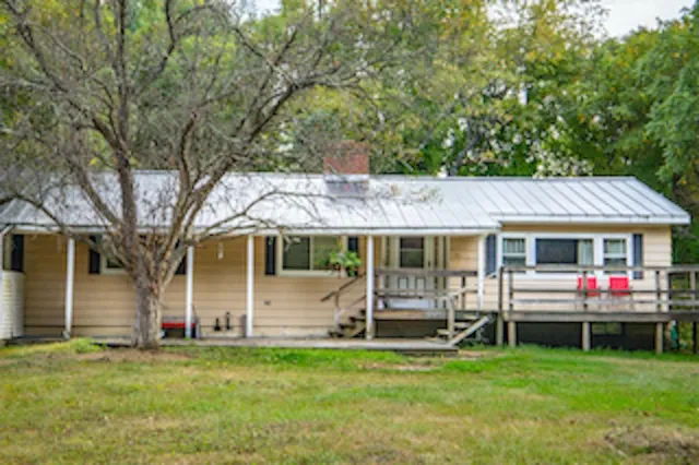 $339,900 | 76 Old Church Road, Claremont, NH 03743